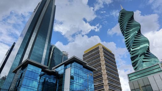 Panamá sale de la lista de la UE de países de alto riesgo para el blanqueo de capitales