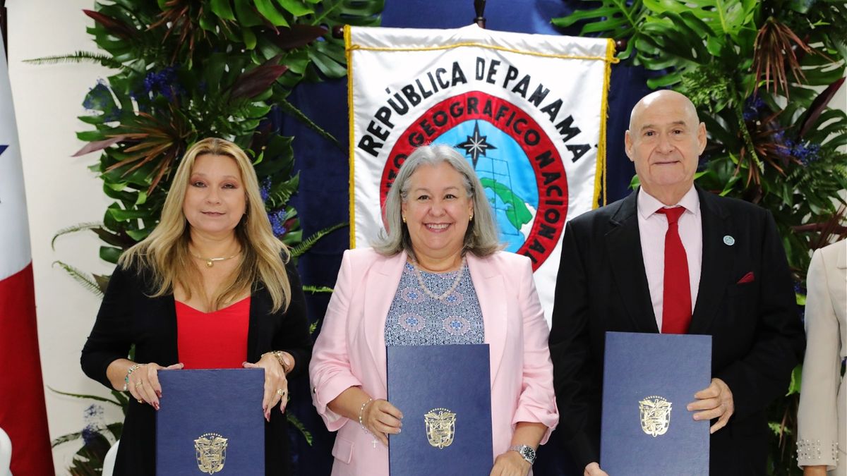 MIDES firma memorando para desarrollar plataforma digital para proyectos sociales