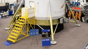 La NASA avanza en los preparativos para el regreso del ser humano a la Luna, previsto para 2028, con la puesta en funcionamiento de una maqueta de Blue Origin a escala real de la cabina donde dormirán y trabajarán los astronautas que descenderán a la superficie lunar.