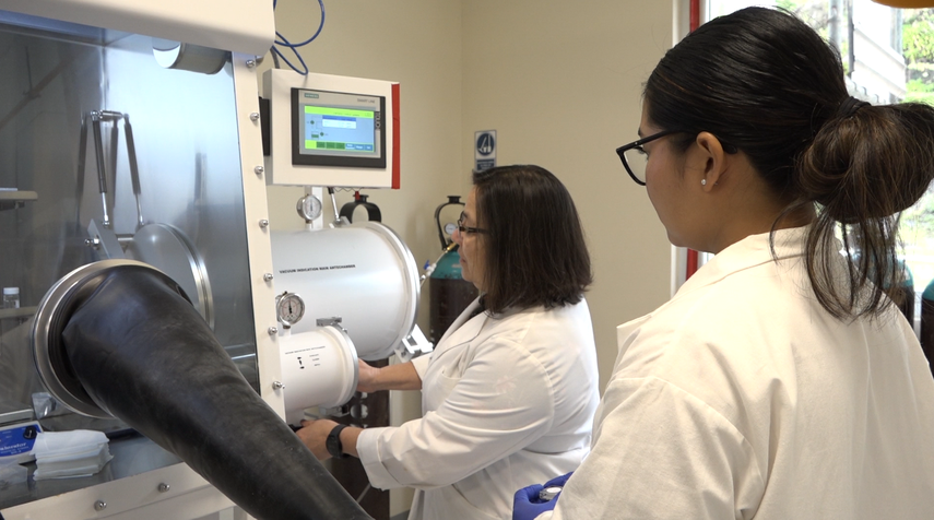 UTP fabrica la primera batería de iones de sodio y litio en Panamá