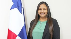 Presidente Mulino designa a Keila Martínez como directora encargada de la APA