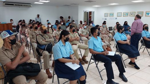 El IDIAP realizó una capacitación sobre el manejo de pasturas correspondiente al proyecto Agro Innova a estudiantes y docentes de Macano, San Andrés y Monte Lirio.&nbsp;