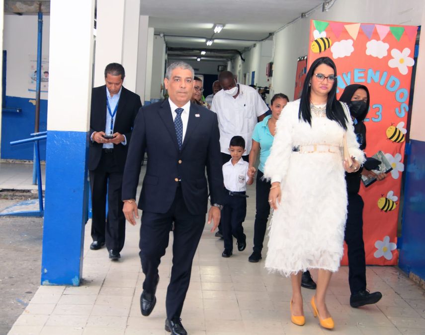 Las jornadas de vacunación general continuarán según el Programa Escolar del PAI en coordinación con el Ministerio de Educación, señala el MINSA.