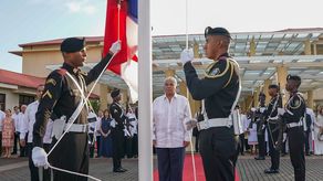 El presidente de la República, José Raúl Mulino, acompañado de su esposa, Maricel de Mulino, encabezaron los actos protocolares del 5 de noviembre en la provincia de Colón, día considerado como sello de nuestra consolidación de la separación de Panamá de Colombia en 1903.