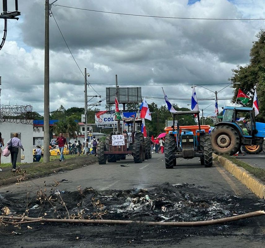 Gobierno pide abrir las calles y recuperar la paz social