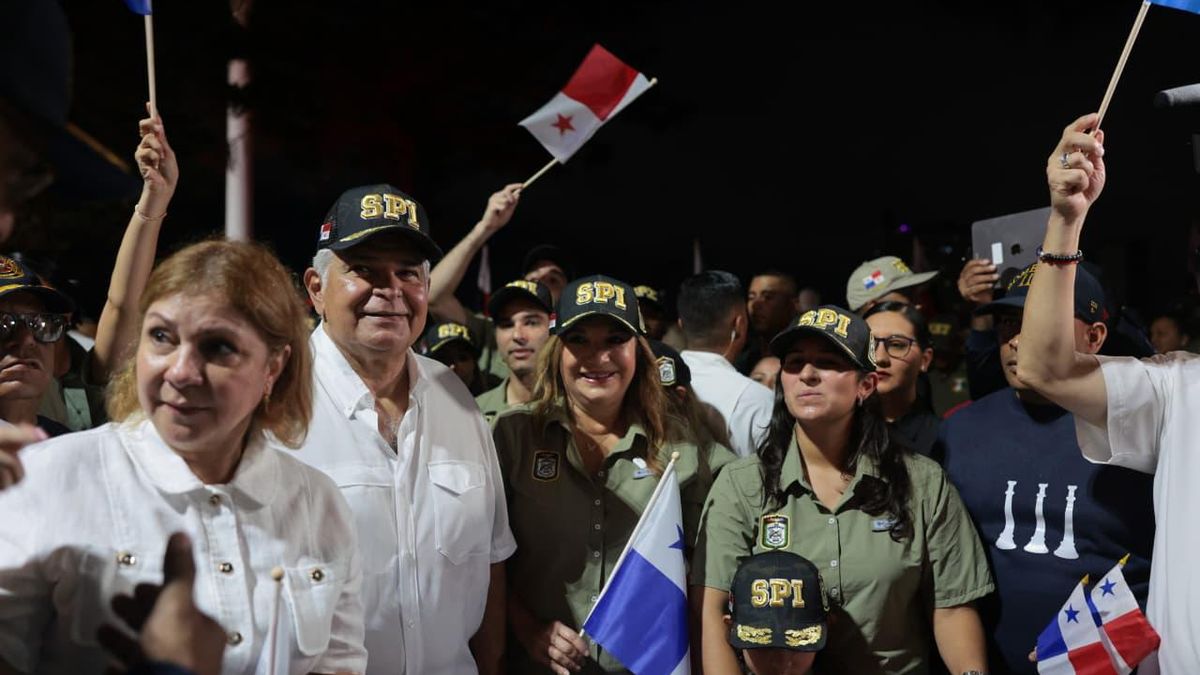 Mulino da inicio a las festividades del 3 de noviembre con las tradicionales dianas Mulino da inicio a las festividades del 3 de noviembre con las tradicionales dianas