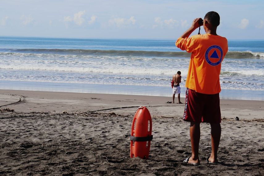 SINAPROC y el Instituto de Meteorología informan que el aviso estará vigente en Panamá desde el 24 de abril hasta las 11:59 p.m. del 25 de abril de 2024. SINAPROC y el Instituto de Meteorología informan que el aviso estará vigente en Panamá desde el 24 de abril hasta las 11:59 p.m. del 25 de abril de 2024. 