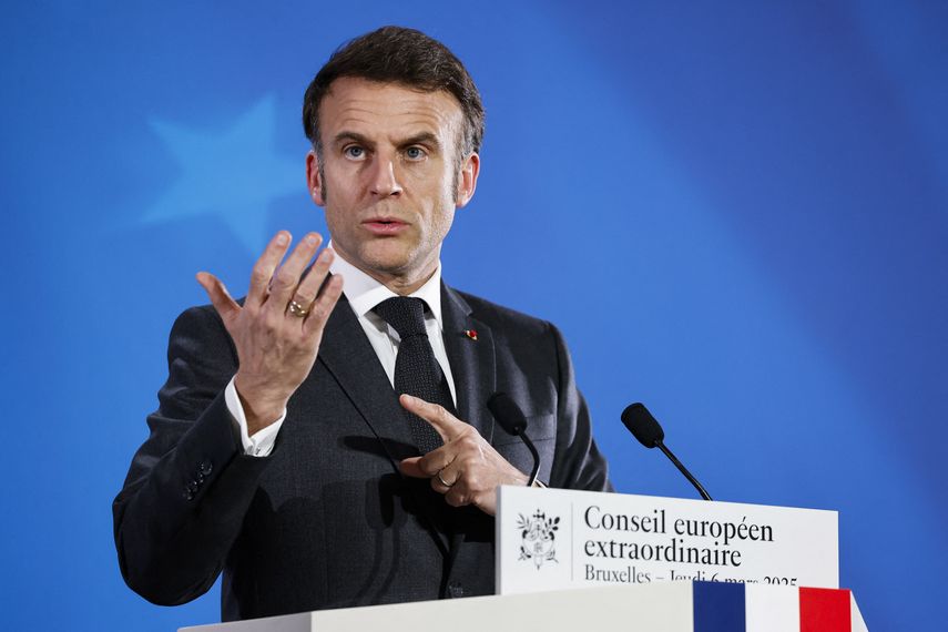 Macron presenta plan de seguridad para Ucrania con líderes militares