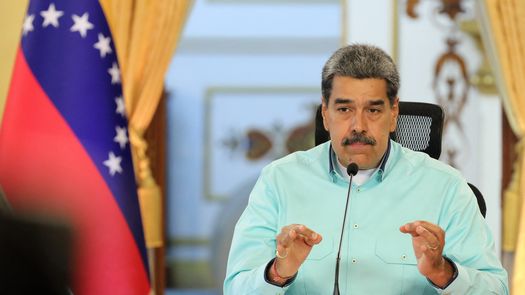 Maduro califica de bipolar la política exterior de Estados Unidos
