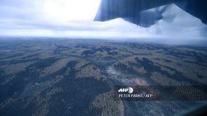 Lluvia en Australia ayuda a los bomberos pero no apaga los incendios
