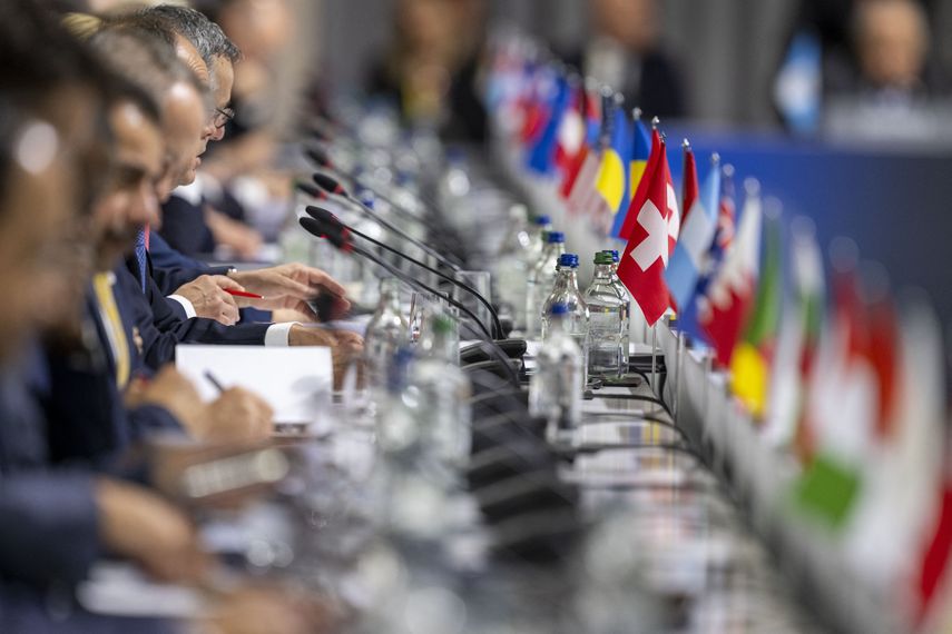 Cumbre de paz en Suiza reafirma integridad de Ucrania, pero llama a negociar con Rusia