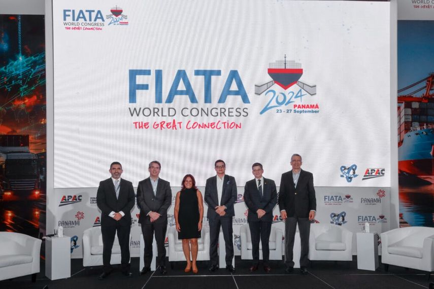 El Canal de Panamá participó en el Congreso Internacional de FIATA 2024, un evento de gran alcance bajo el lema "La Gran Conexión". Este congreso, que reunió a más de 800 líderes del sector del transporte y la logística global. El Canal de Panamá participó en el Congreso Internacional de FIATA 2024, un evento de gran alcance bajo el lema "La Gran Conexión". Este congreso, que reunió a más de 800 líderes del sector del transporte y la logística global.