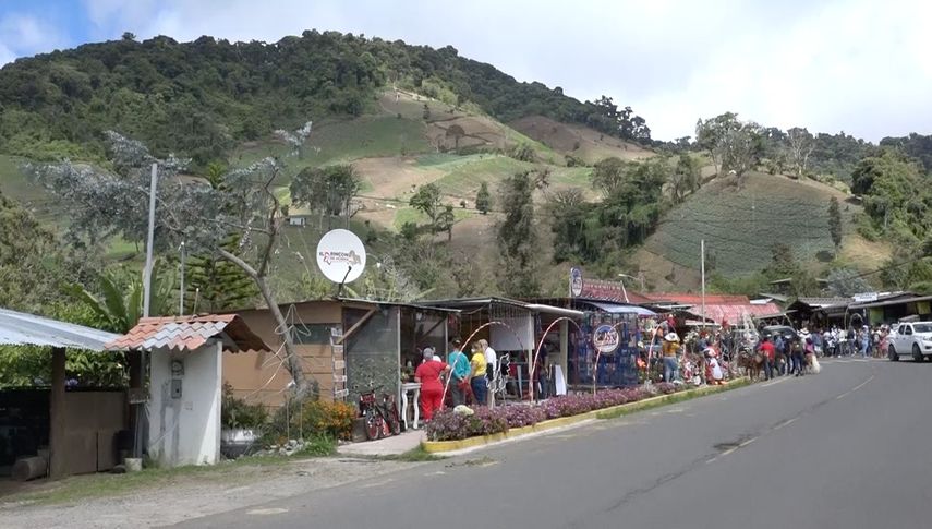 Turistas incrementan economía en Tierras Altas