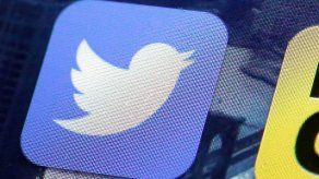 Twitter suspende cuenta del líder iraní que amenazó a Trump