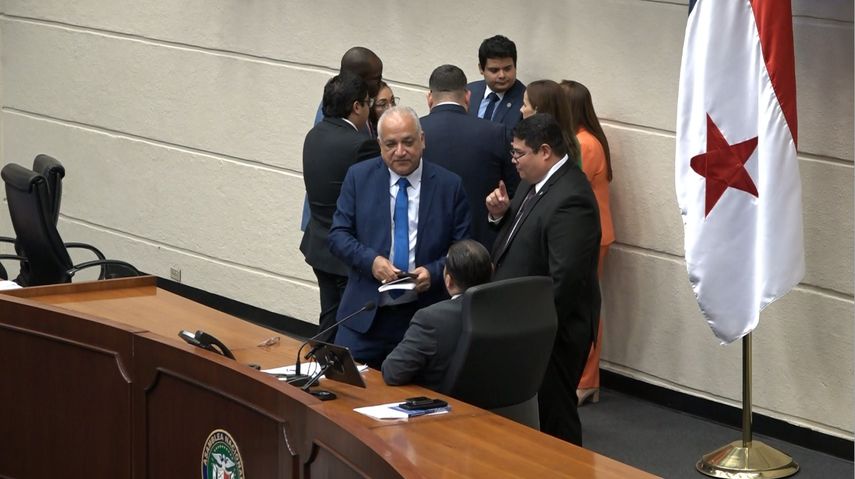 Diputados se enfrentan en la Asamblea por conformación de Comisión de Presupuesto