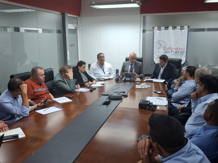 Defensoría apoya cooperación sindical internacional por Derechos Humanos