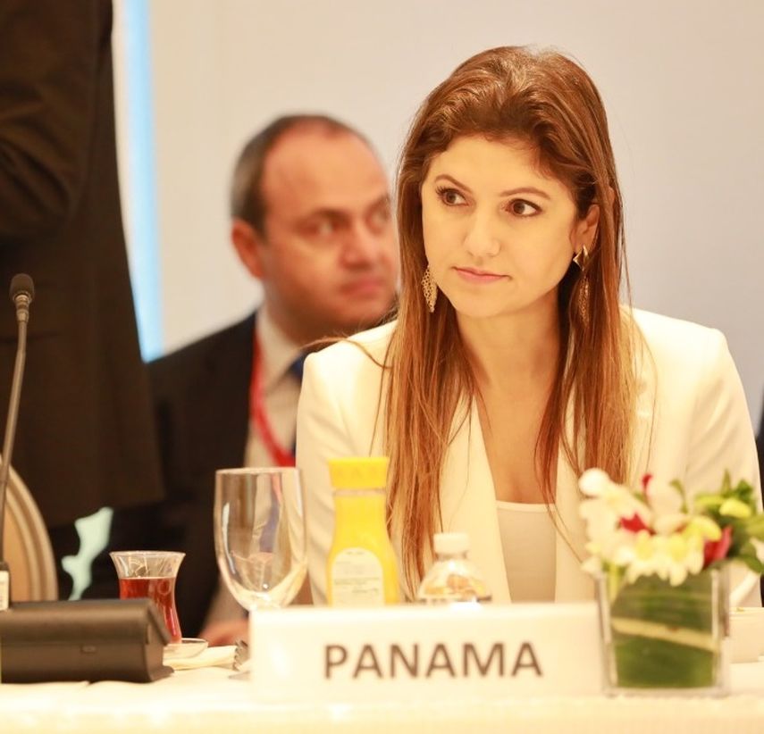 La ministra de Relaciones Exteriores de Panamá, Erika Mouynes, participa en la 77° Asamblea General de las Naciones Unidas (ONU) que se celebra en Nueva York.