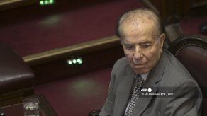 Expresidente argentino Carlos Menem fallece a los 90 años de edad