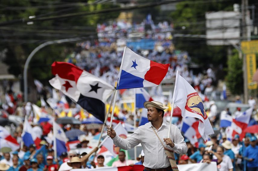 La Cámara de Comercio invita a los sectores al diálogo sobre los temas nacionales. La Cámara de Comercio invita a los sectores al diálogo sobre los temas nacionales.