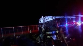 Autobús con 63 migrantes se accidenta en Aguadulce y deja 5 heridos