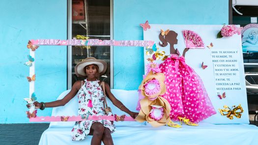 Las mujeres fueron captadas y atendidas como homenaje en estas fiestas. Las mujeres fueron captadas y atendidas como homenaje en estas fiestas.