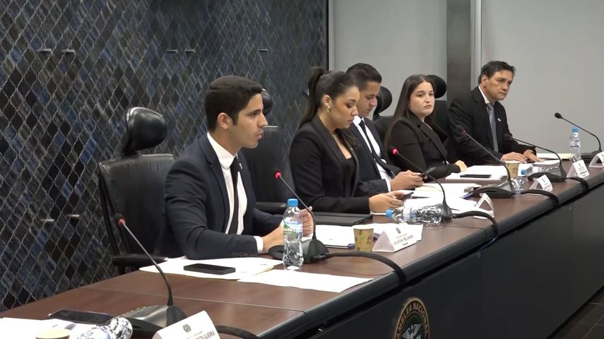 Diputados reaccionaron tras la aprehensión de Carrizo.