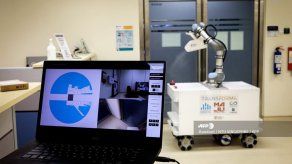 Prueban un robot desinfectante contra el coronavirus