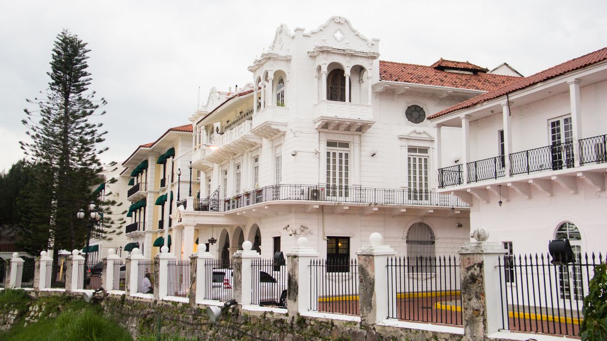 El saldo de la deuda pública de Panamá registró un incremento aproximado de B/.300.4 millones entre enero y febrero de 2026, informó el Ministerio de Economía y Finanzas (MEF).