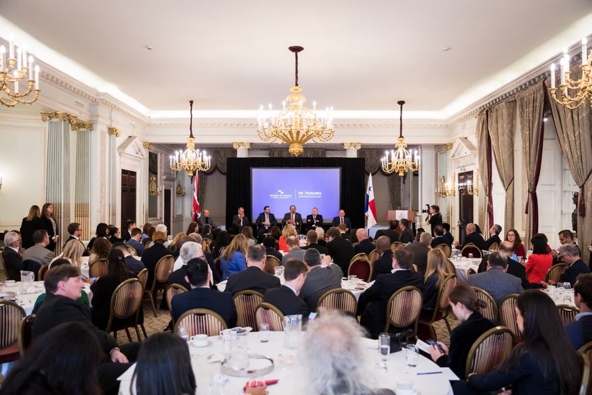 Panamá presenta actualidad bancaria en Reino Unido y España