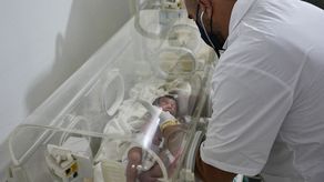 Siria: Asaltan hospital de recién nacida rescatada de sismo