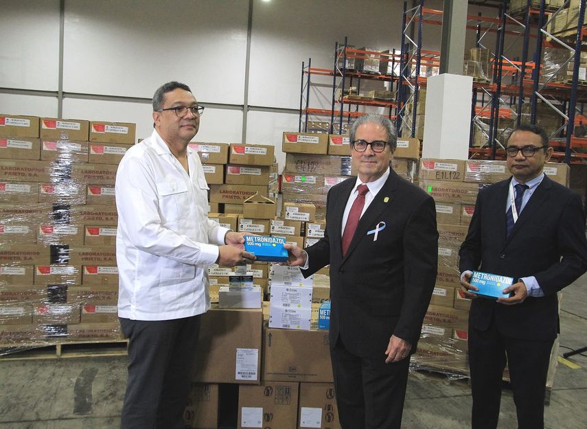 .Minsa y CSS inician plan conjunto para abastecer de medicinas a los pacientes. .Minsa y CSS inician plan conjunto para abastecer de medicinas a los pacientes.