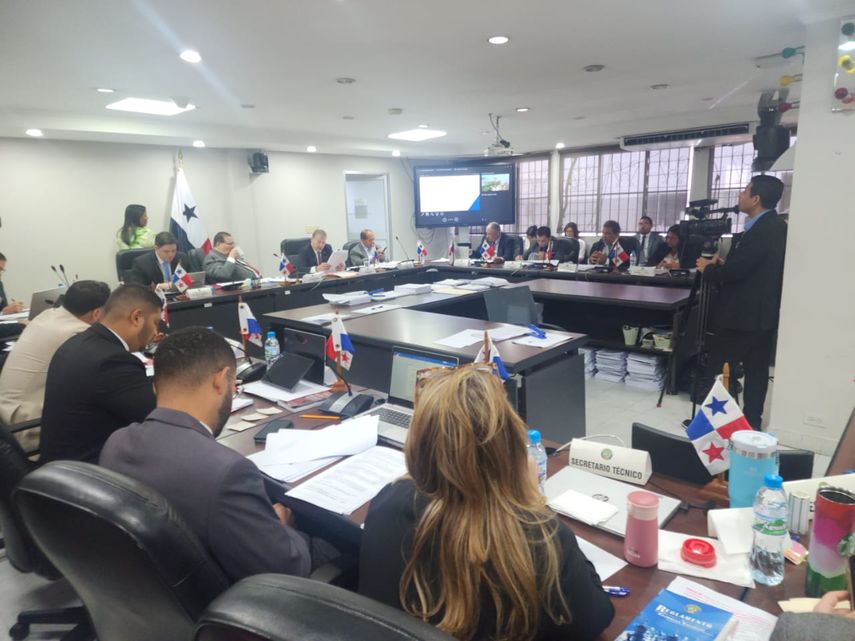 Comisión de Presupuesto debate el presupuesto del Canal de Panamá para 2025