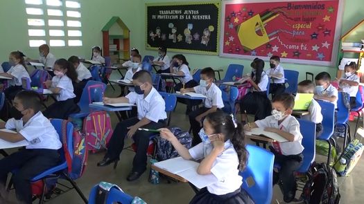 450 centros educativos de Chiriquí cumplen al 100% con la jornada presencial luego de terminar las adecuaciones del programa Con Escuelas según indicó el MEDUCA.