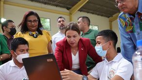 Panama Este y Oeste se preparan para regionales de Robótica