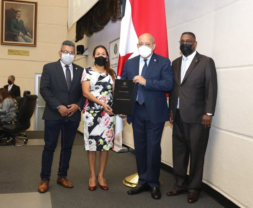 Asamblea Nacional aprueba proyecto para reelección en UNACHI