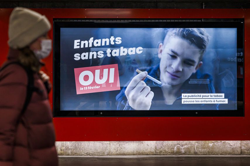 Suiza limita casi por completo publicidad del tabaco