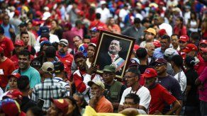 El chavismo busca corregir errores para atraer inversionistas en medio de la crisis de Venezuela
