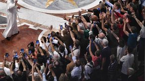 Papa León alerta de que la dignidad humana corre el riesgo de ser aniquilada por algoritmos