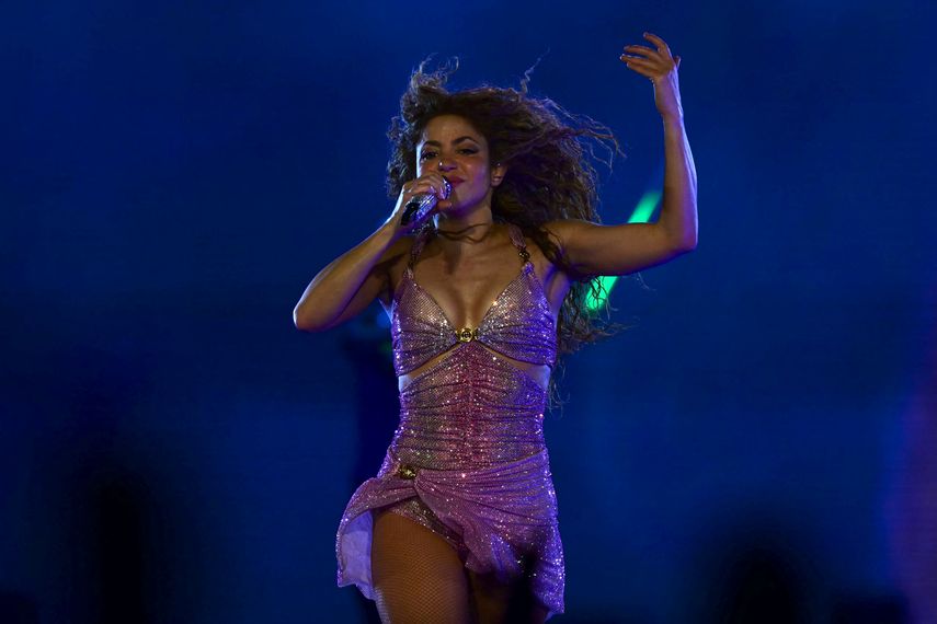 Medios locales informaron que Shakira fue ingresada durante la madrugada de este domingo en un clínica de Lima tras presentar un aparente cuadro de gastritis. Medios locales informaron que Shakira fue ingresada durante la madrugada de este domingo en un clínica de Lima tras presentar un aparente cuadro de gastritis. 