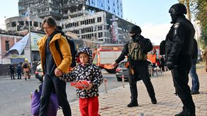 Prorrusos acusan a Ucrania de matar evacuados y bombardear en Jersón