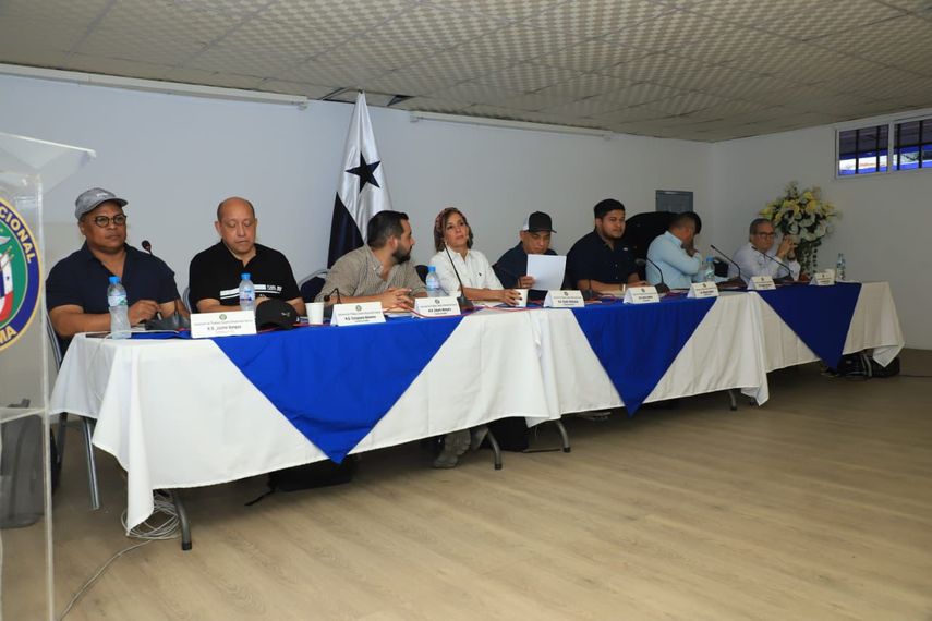 Las declaraciones del ministro Felipe Chapman, se dan justo al cierre del proceso de consultas ciudadanas por la CSS. Las declaraciones del ministro Felipe Chapman, se dan justo al cierre del proceso de consultas ciudadanas por la CSS.