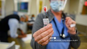 España quiere vacunar a adolescentes de entre 12 y 17 años