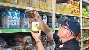 La Acodeco realiza verificaciones en locales comerciales.