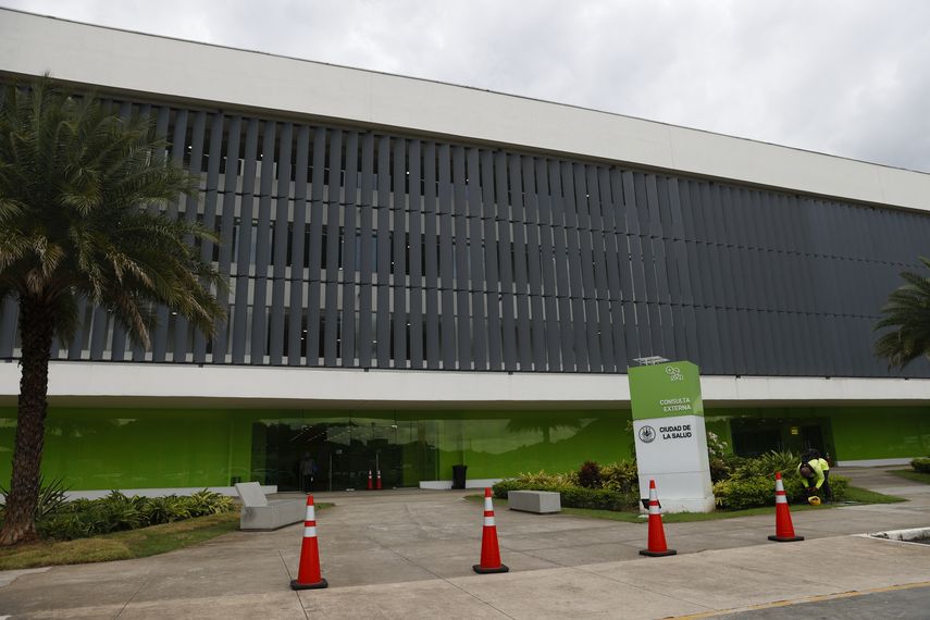 Ciudad de la Salud busca cómo cerrar la brecha entre sanidad pública y privada