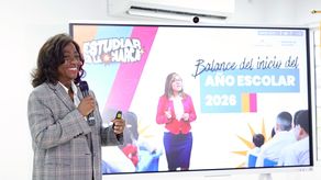 Más de 950 mil estudiantes de los centros educativos oficiales y particulares iniciaron el año escolar 2026 en las 16 regiones educativas del país, acompañados por alrededor de 52,757 docentes, reveló este viernes el Ministerio de Educación (Meduca).