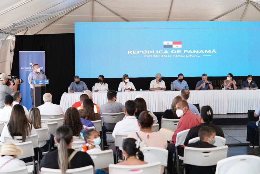 MIVIOT entrega soluciones de vivienda en Chiriquí