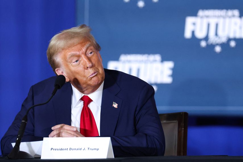 Donald Trump pide el fin del horario de verano en Estados Unidos. Donald Trump pide el fin del horario de verano en Estados Unidos.