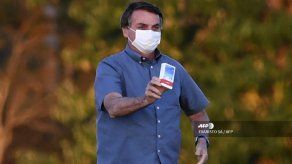 Bolsonaro da negativo a covid-19 tras más de dos semanas de ser diagnosticado