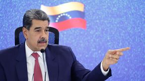 Maduro dice que amenazas militares de EE.UU. son un problema de carácter internacional