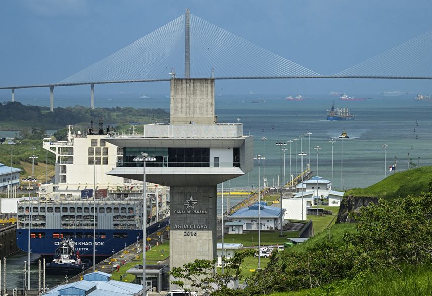 Canal de Panamá analiza expansión portuaria Canal de Panamá analiza expansión portuaria